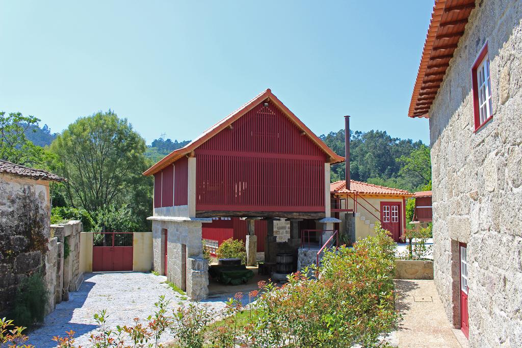 T2 com Piscina em Quinta em Amares