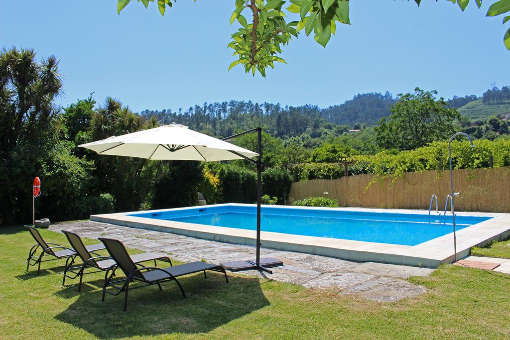T3 com Piscina em Quinta em Amares