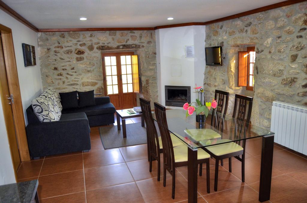 T2 com Piscina Privada