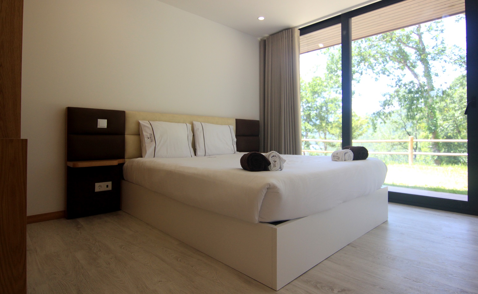 Casa do Carvalho com Jacuzzi e piscina interior