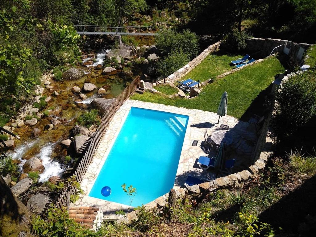 Casa T2 com piscina na Serra da Peneda