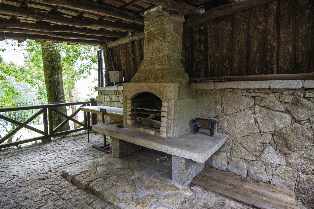 Casa com piscina privada no centro do Gerês