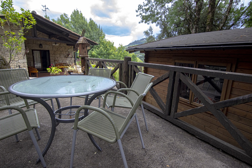 Casa com piscina privada no centro do Gerês