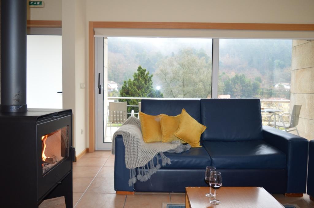 Bungalow com lareira na Vila do Gerês