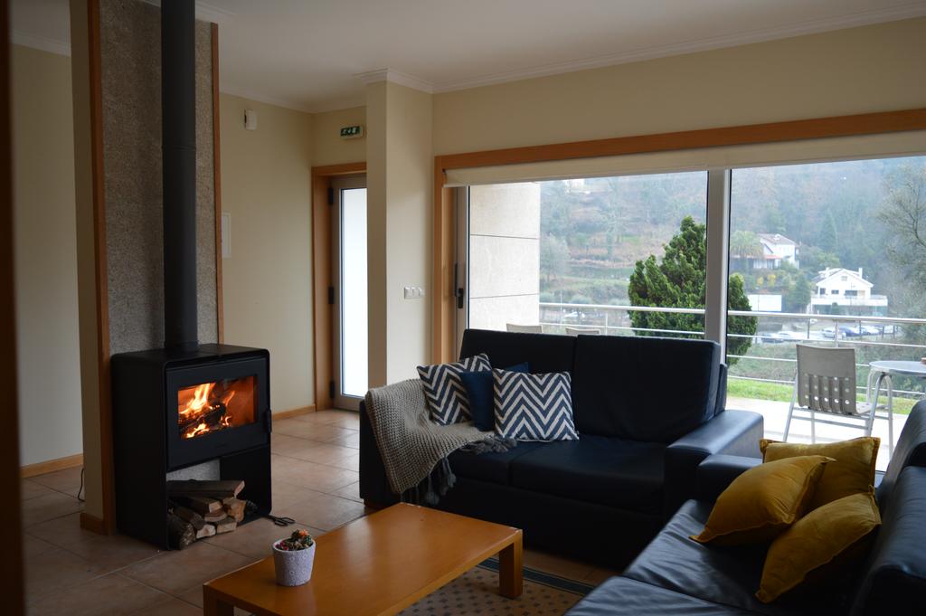 Bungalow com lareira na Vila do Gerês