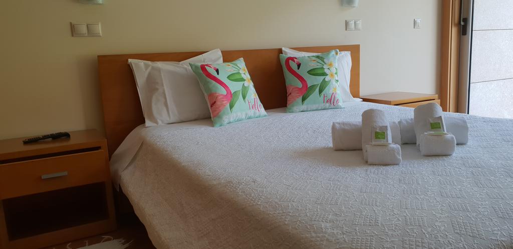 Bungalow com lareira na Vila do Gerês
