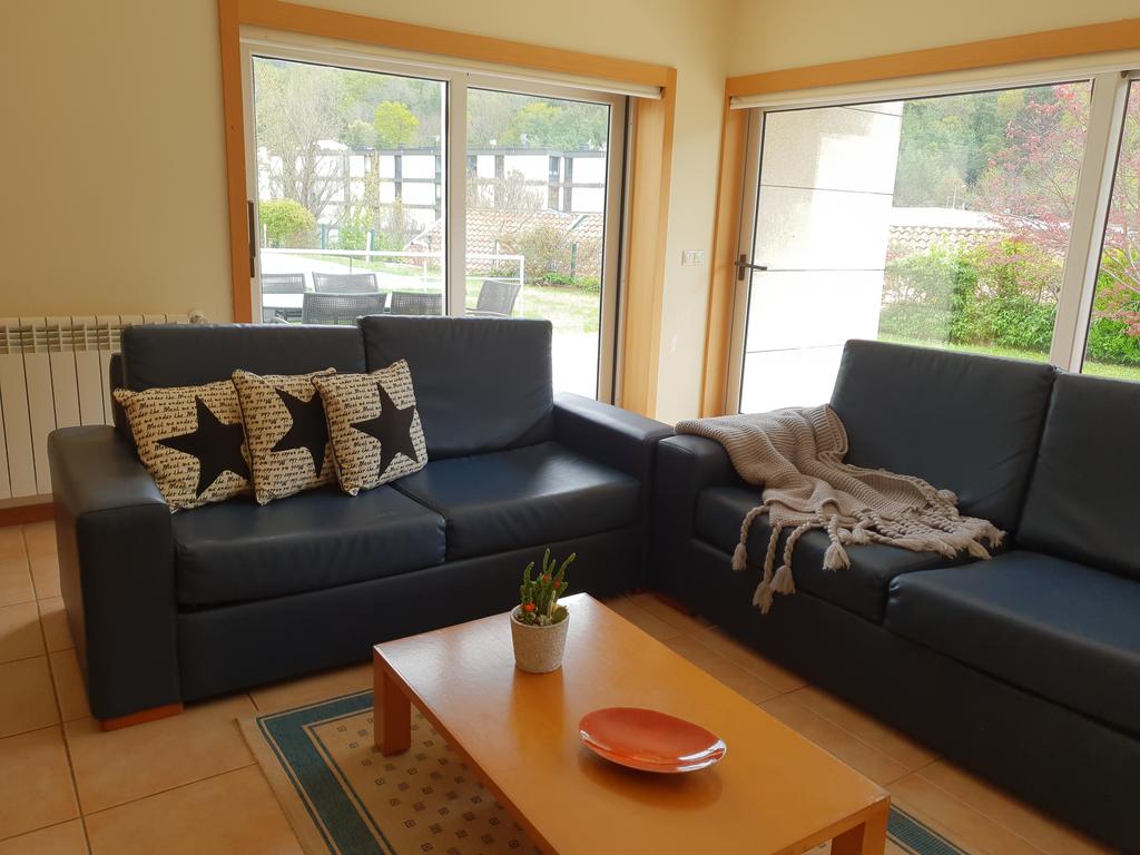 Bungalow com lareira na Vila do Gerês