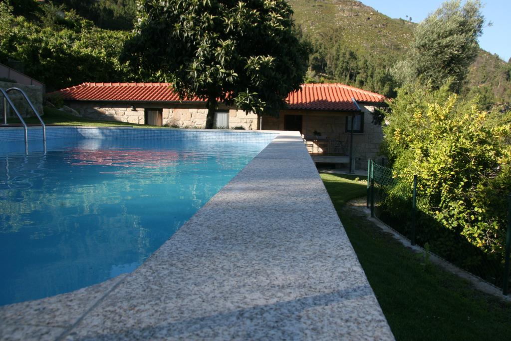 T2 com Piscina Privada II