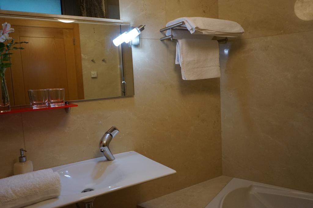 T2 com Piscina Privada II