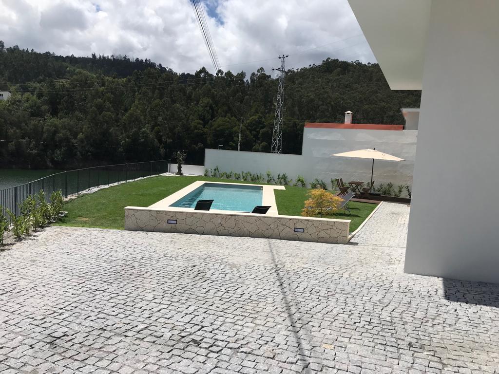 T5 com piscina privada em Vieira do Minho