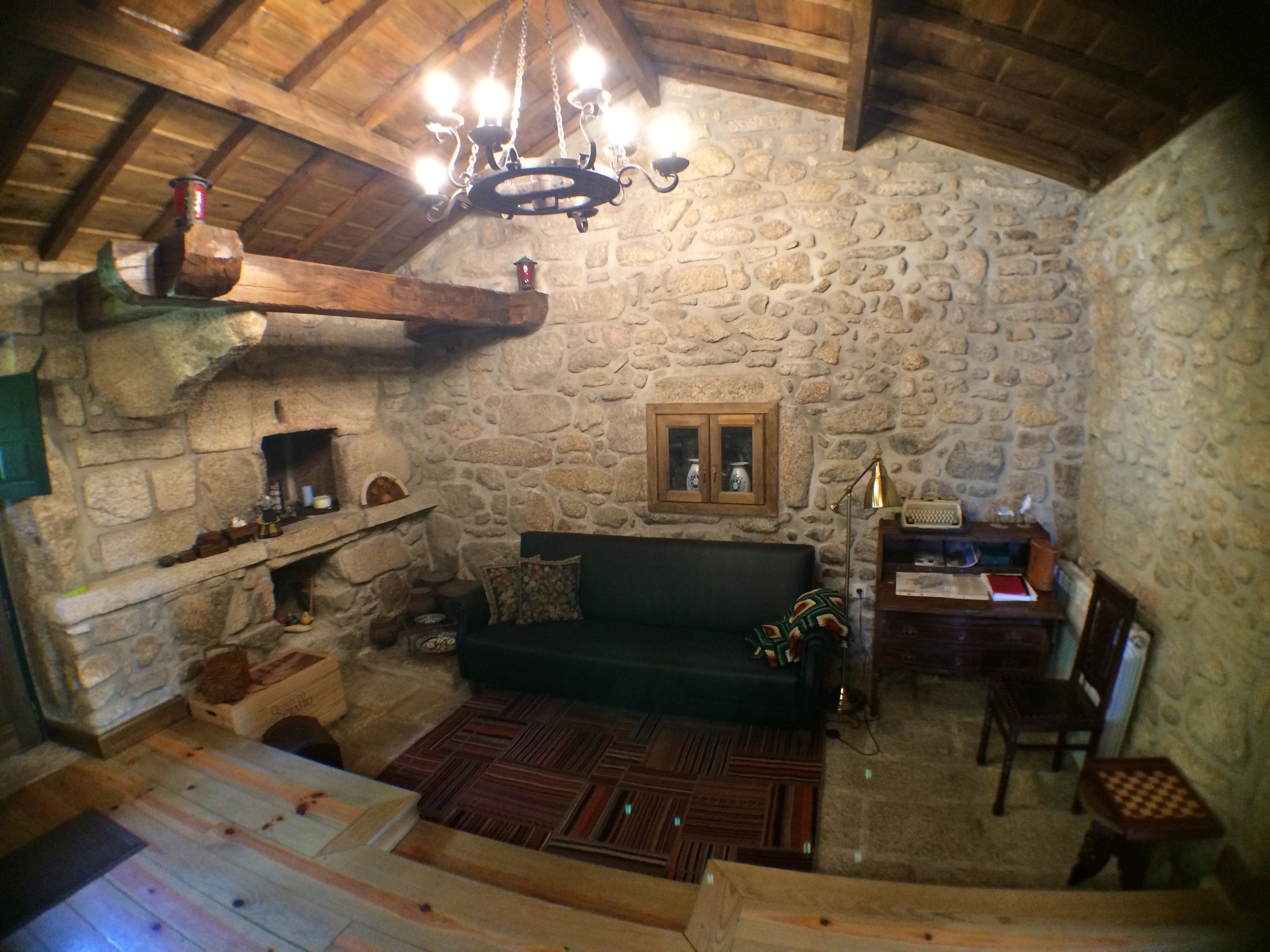 Casa do Assento – Castelo – luxo no Parque Nacional Peneda Gerês – Castelo Lindoso