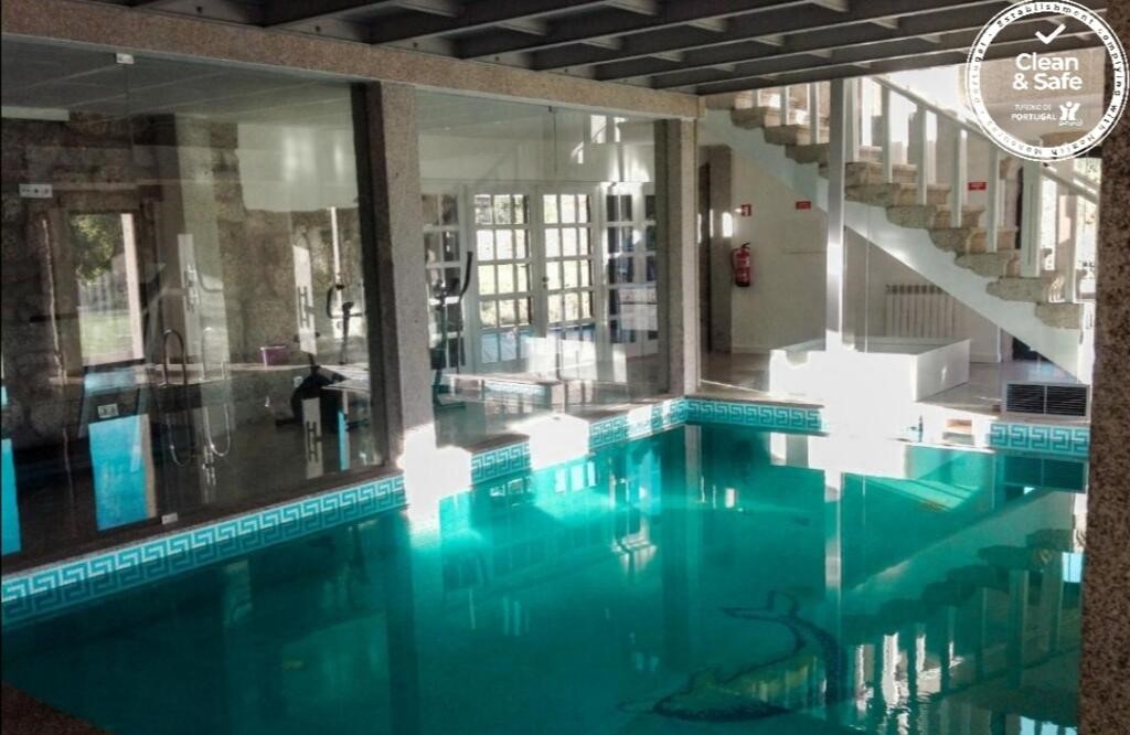 Casa T4 com Piscina Aquecida