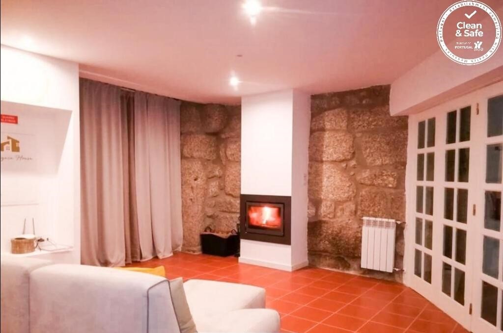 Casa T4 com Piscina Aquecida