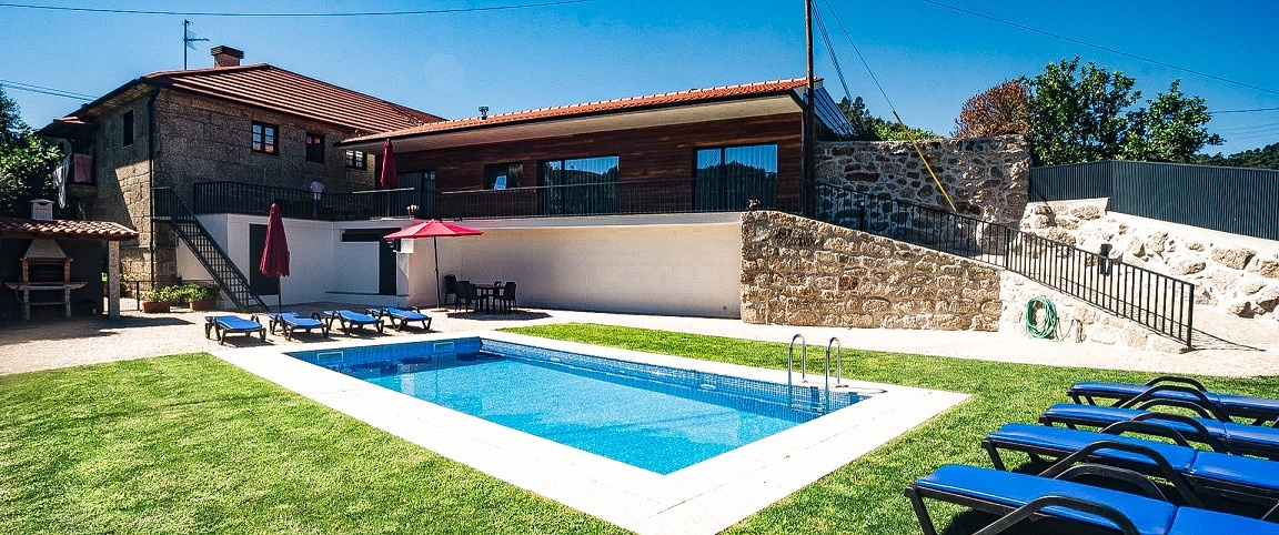 Casa com piscina privada T3