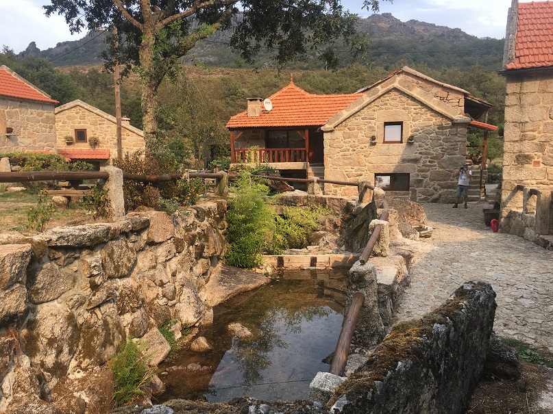 Casa 2 Turismo Rural em Castro Laboreiro