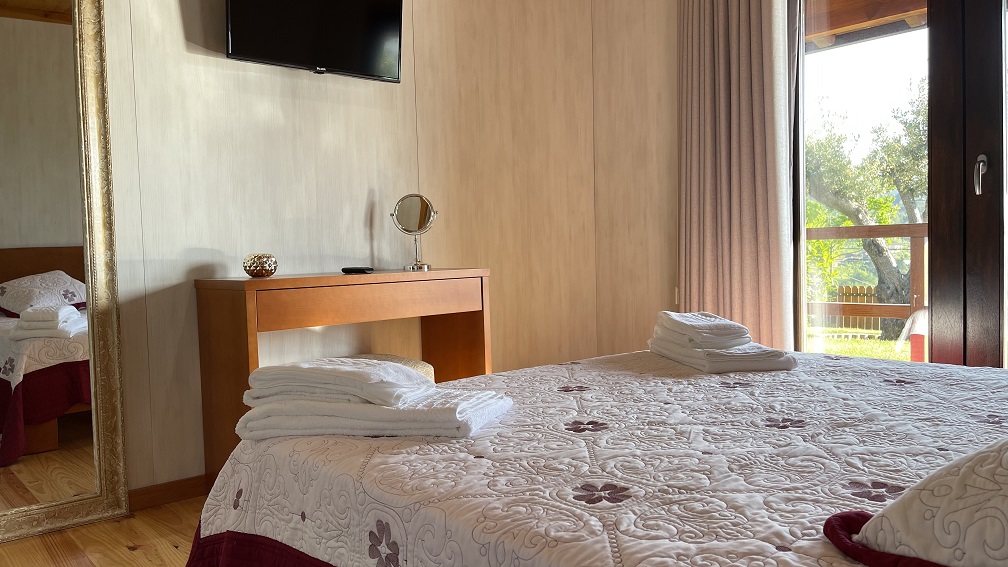 Bungalow T2 com piscina privada e Jacuzzi em Vieira do Minho