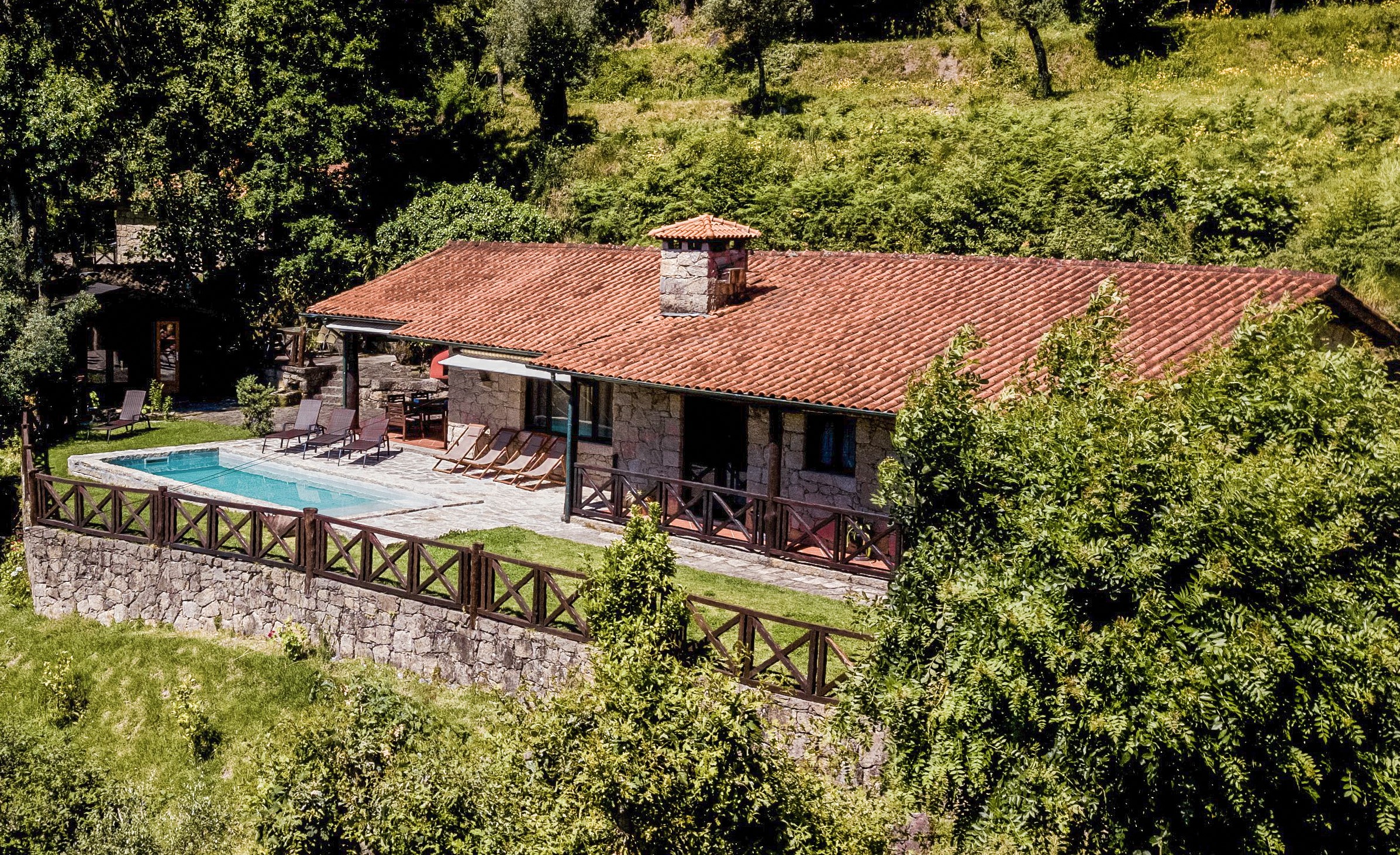 Casa com piscina privada no centro do Gerês
