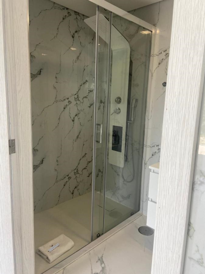 Quarto duplo superior com piscina