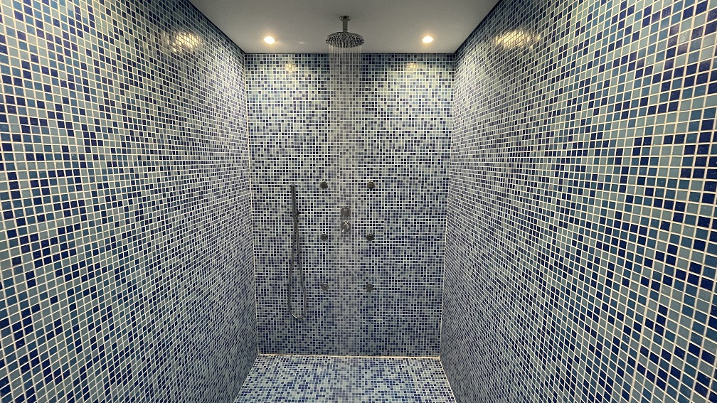 T2 com Piscina privada, Jacuzzi e banho turco