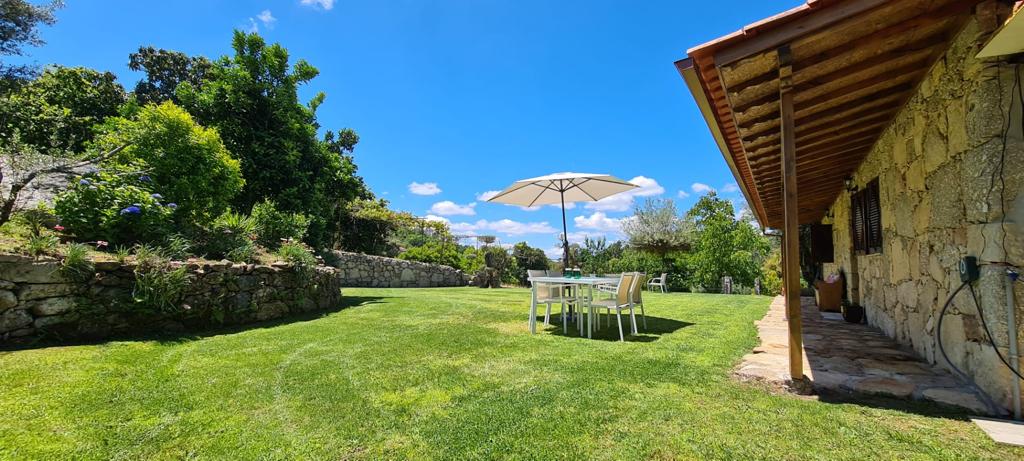 Casa T2 com Piscina Privada III
