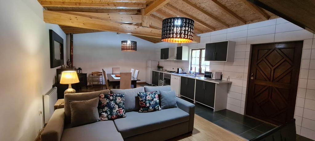 Casa T2 com Piscina Privada III