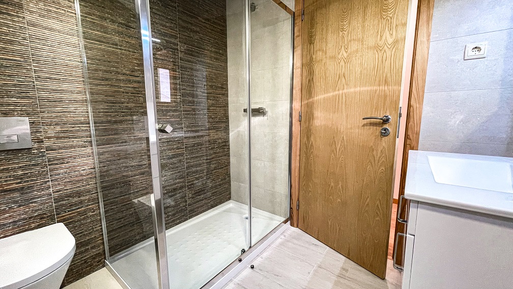 Casa com piscina perto das cascatas
