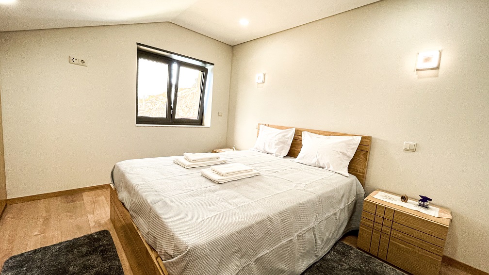 Casa com piscina perto das cascatas