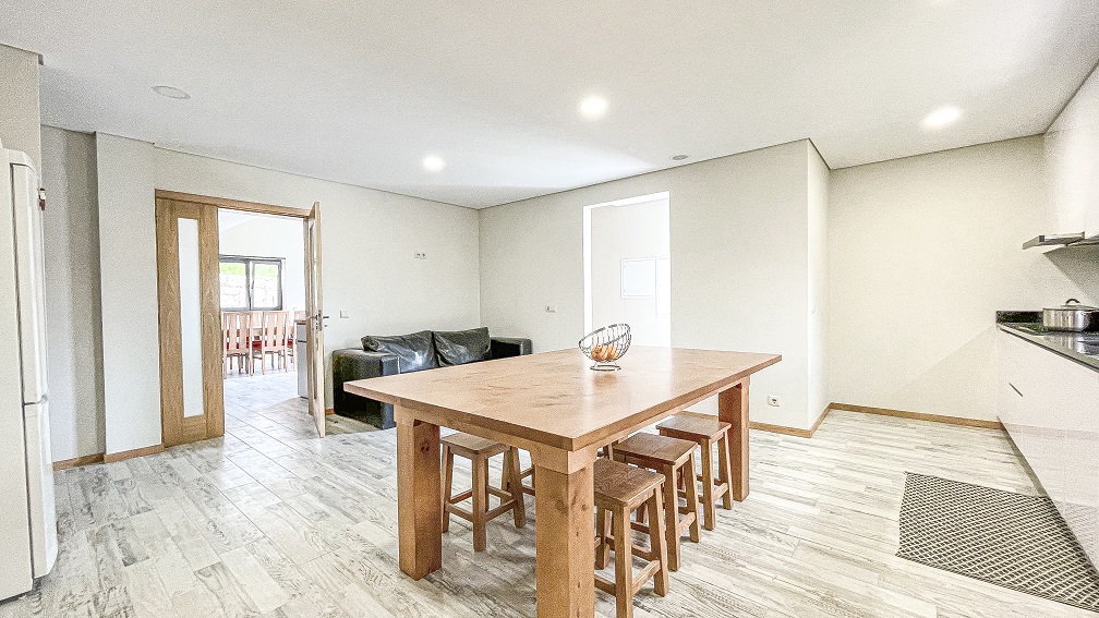 Casa com piscina perto das cascatas