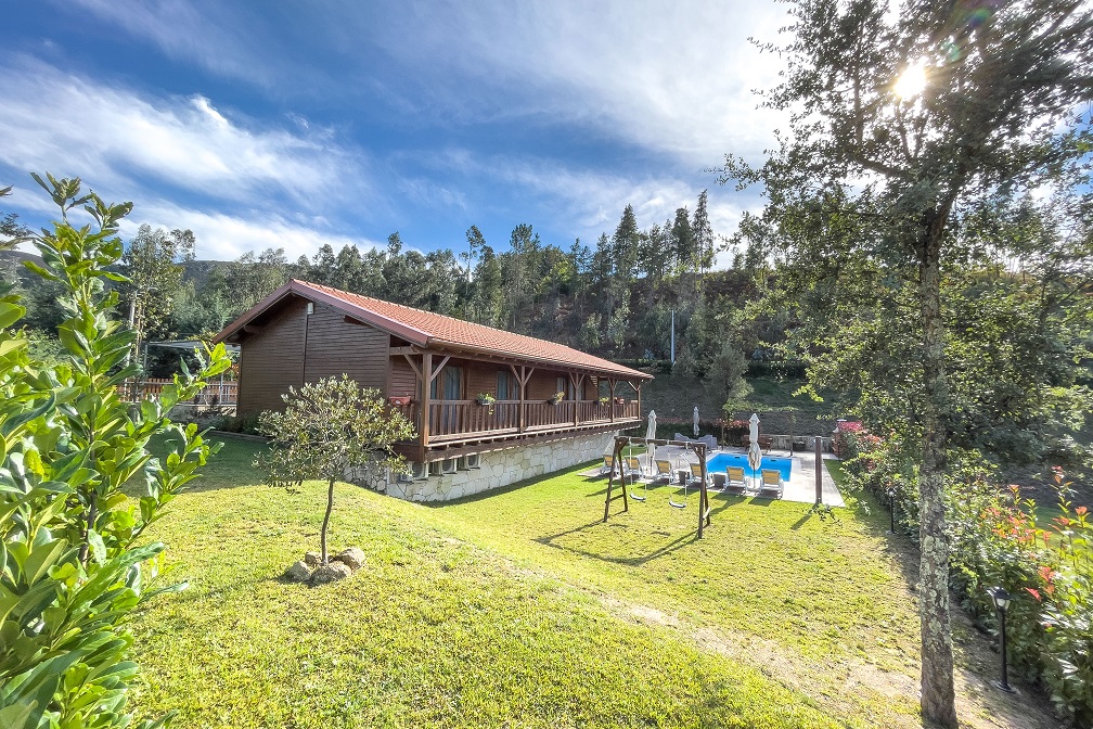 Bungalow T2 com piscina privada em Vieira do Minho