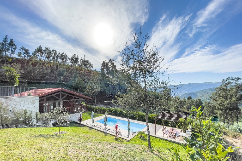 Bungalow T2 com piscina privada em Vieira do Minho