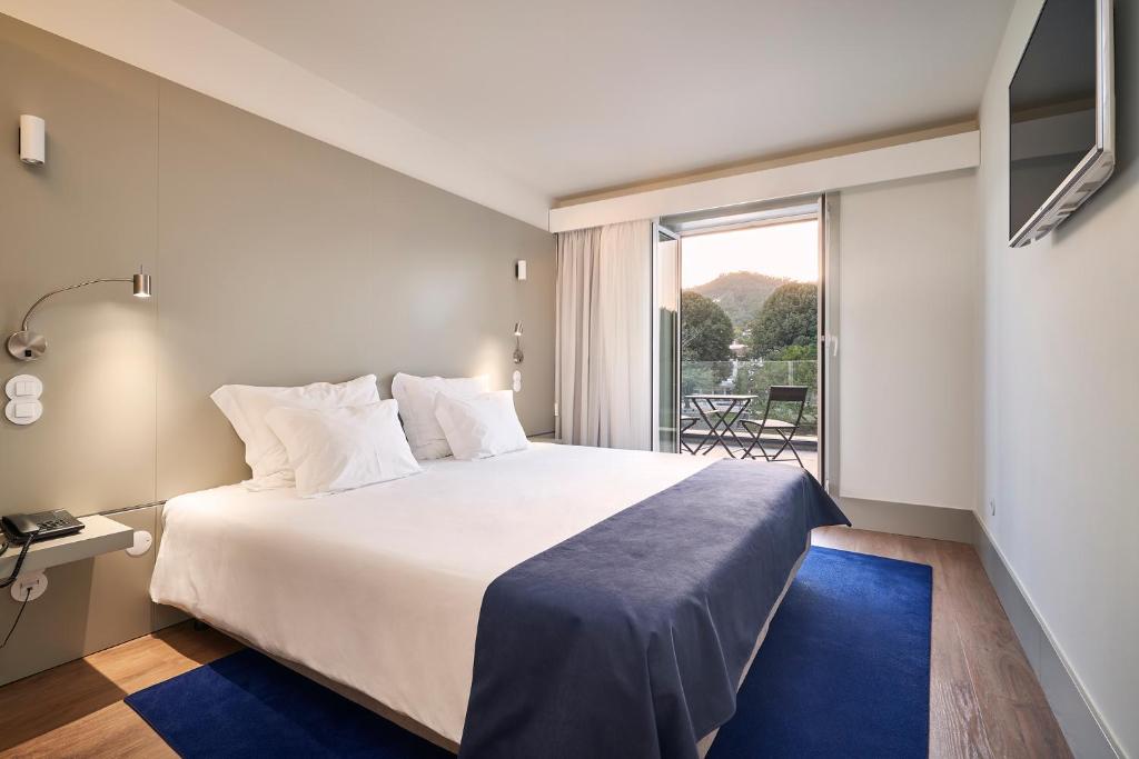 Quarto Panorâmico com piscina interior aquecida