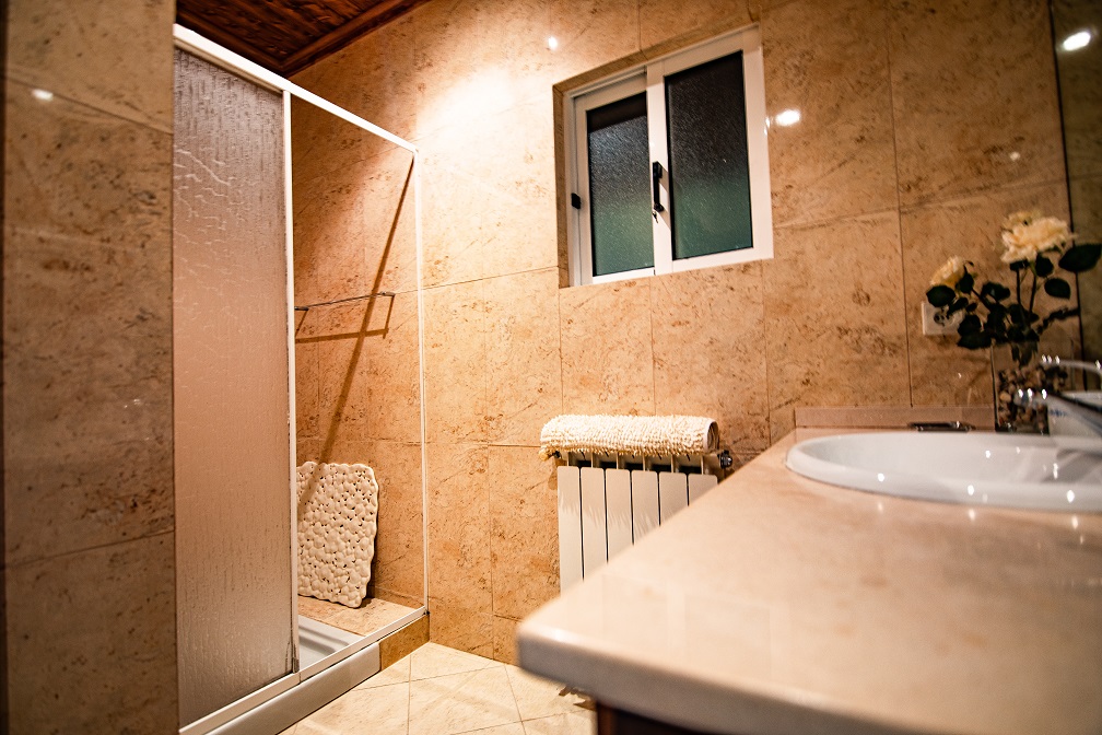 Casa com piscina T2 no Gerês