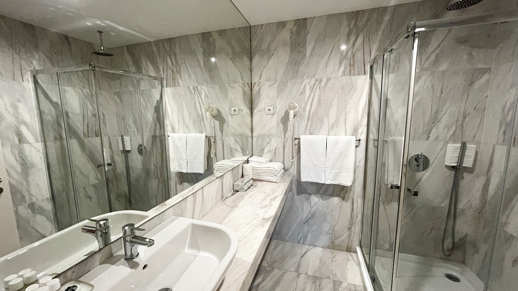 T6 em quinta com piscina, jacuzzi e sauna TUDO PRIVADO