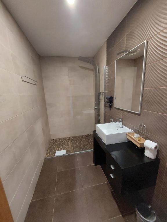 Casa do Carvalho com Jacuzzi e piscina interior
