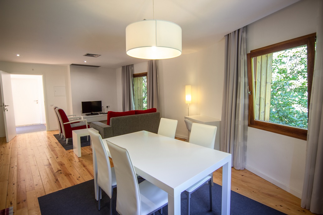T6 em quinta com piscina, jacuzzi e sauna TUDO PRIVADO