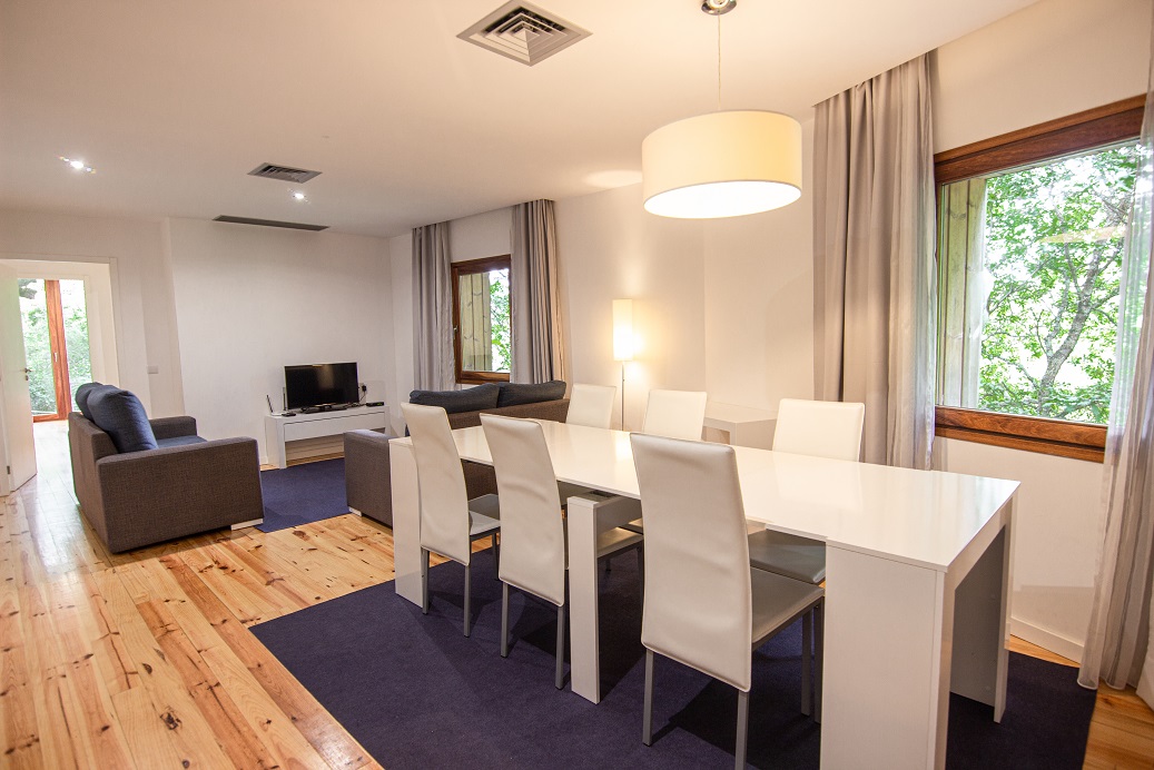T6 em quinta com piscina, jacuzzi e sauna TUDO PRIVADO