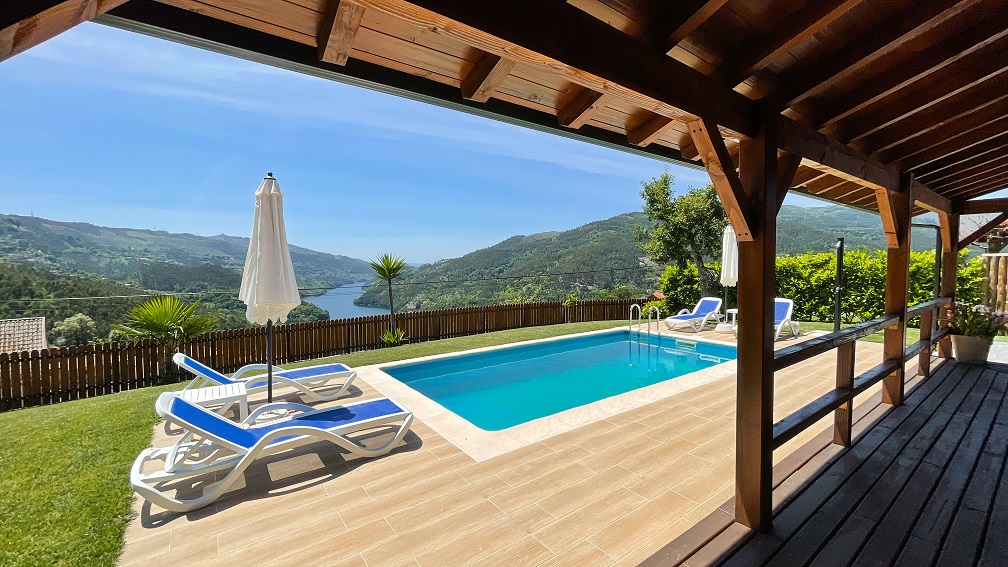 Bungalow T1 com piscina privada e Jacuzzi em Vieira do Minho