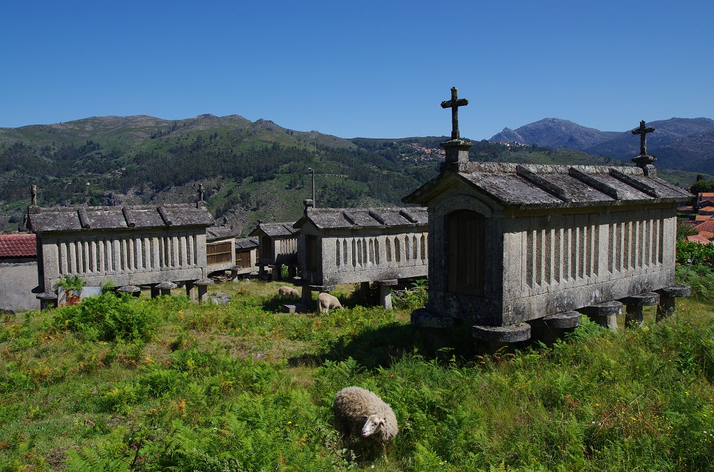 Casa de Pedra para 2 pessoas Gerês