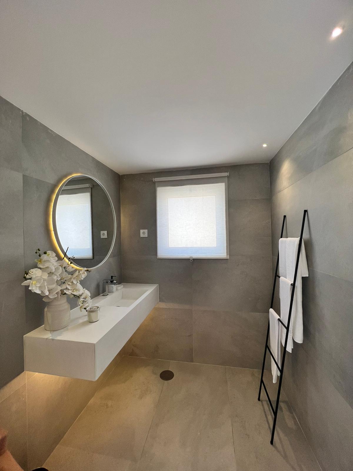 Casa T4 de Luxo com Jacuzzi e Piscina Privada