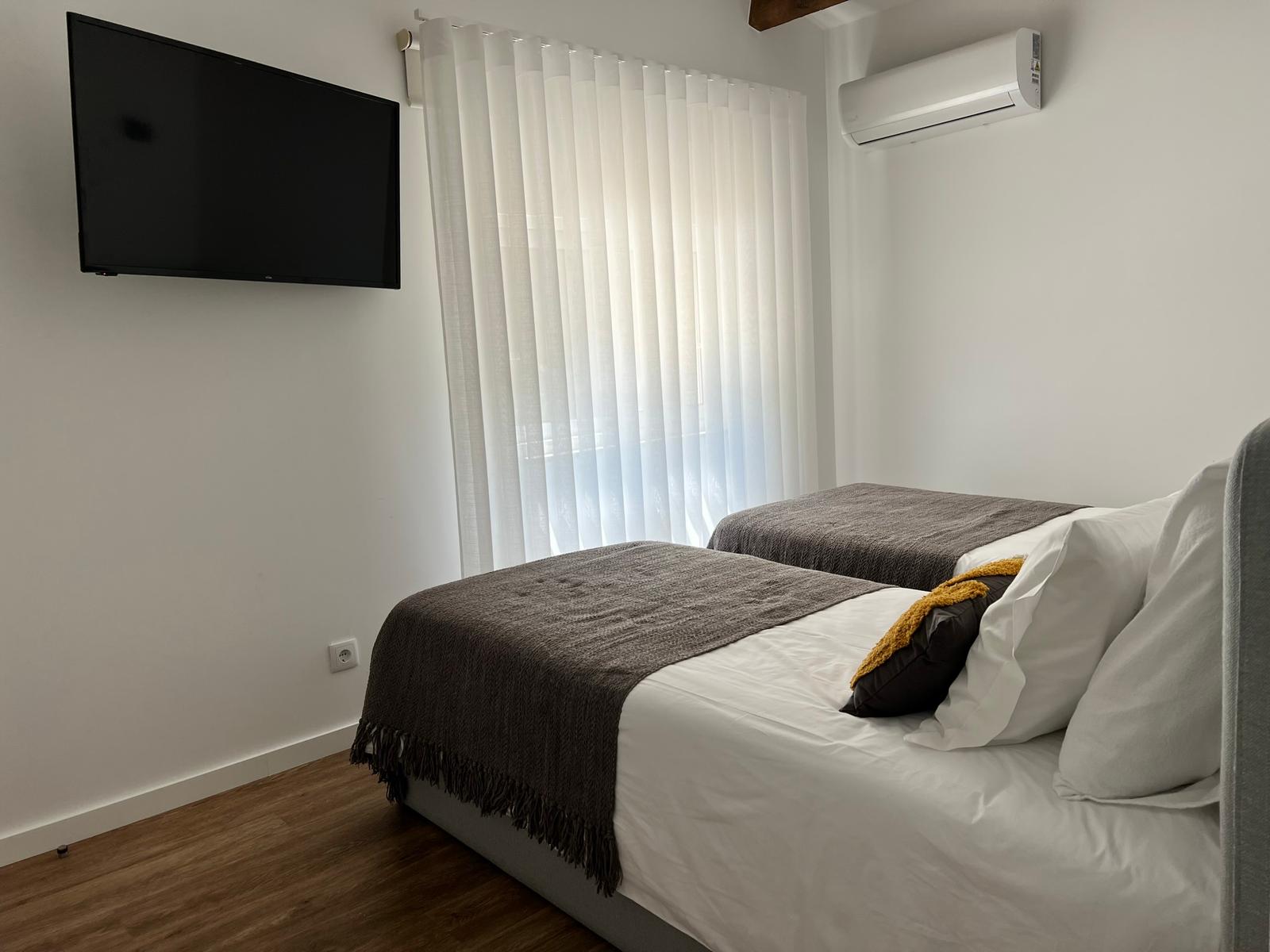 Casa T4 de Luxo com Jacuzzi e Piscina Privada