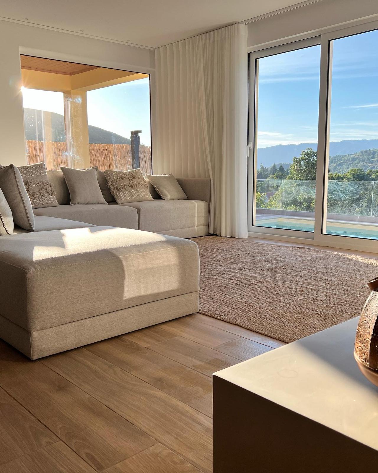 Casa de Luxo com Jacuzzi e Piscina Privada