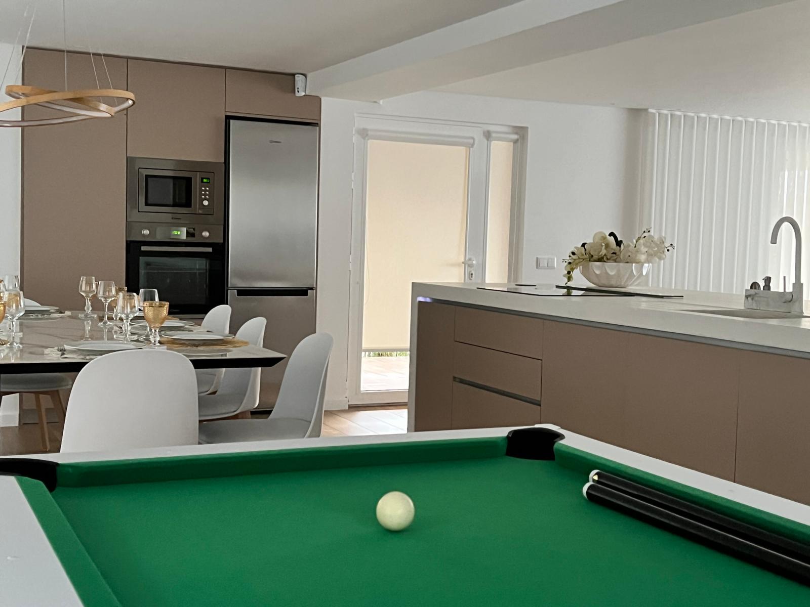 Casa T4 de Luxo com Jacuzzi e Piscina Privada
