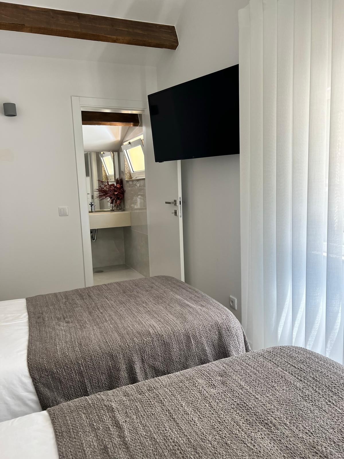 Casa de Luxo com Jacuzzi e Piscina Privada