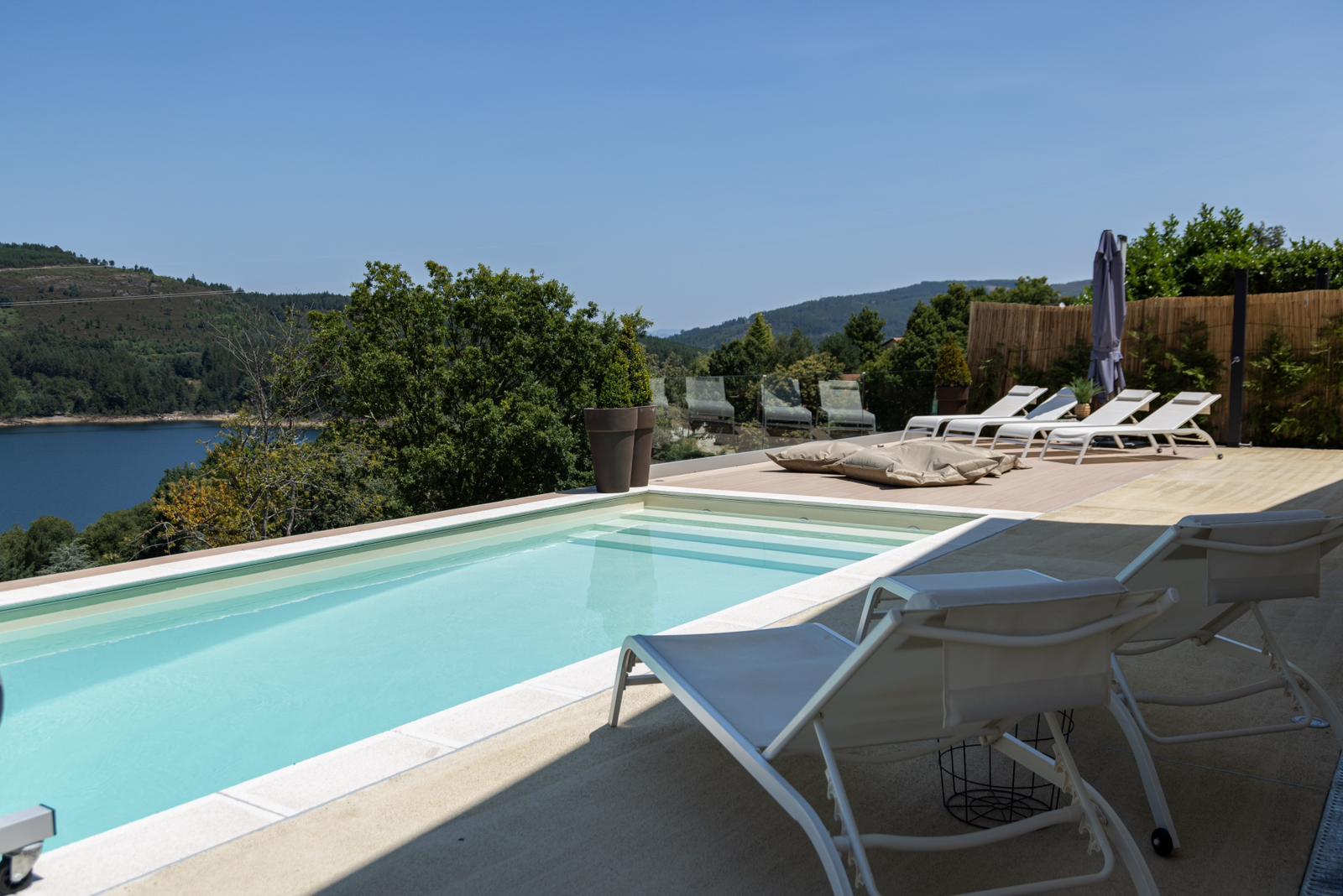 Casa T4 de Luxo com Jacuzzi e Piscina Privada