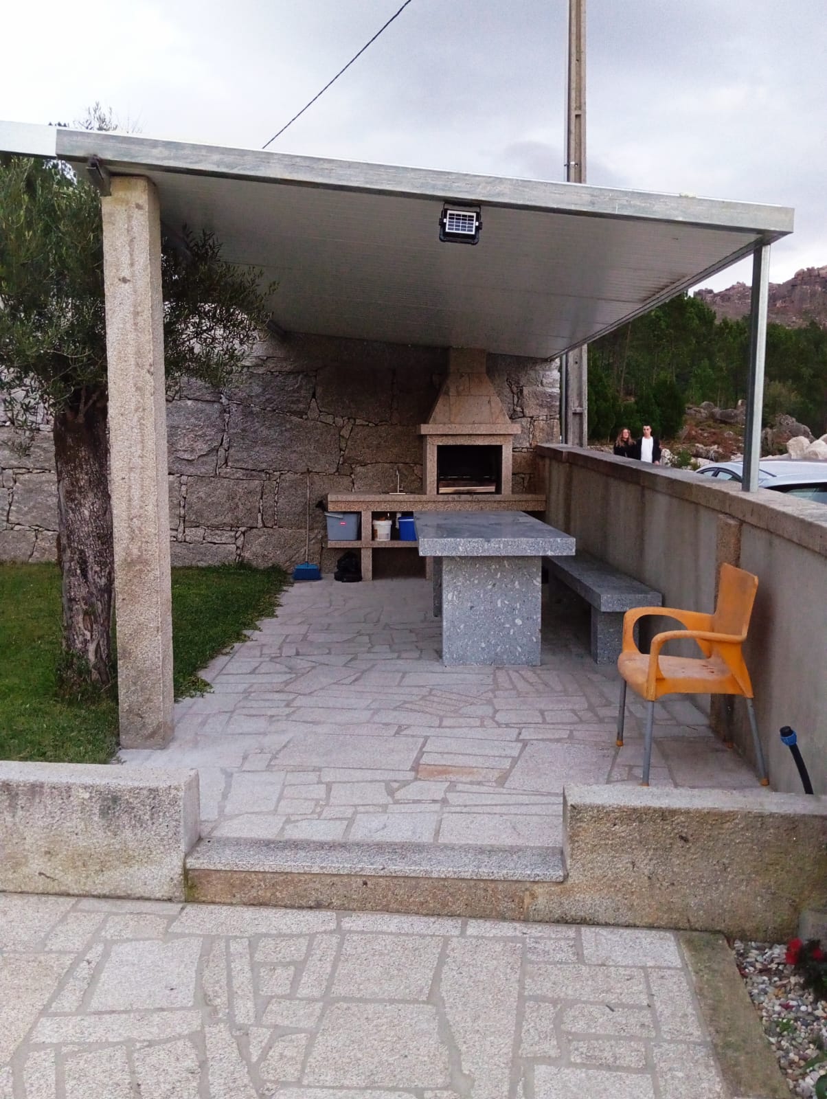 Casa com piscina perto das cascatas