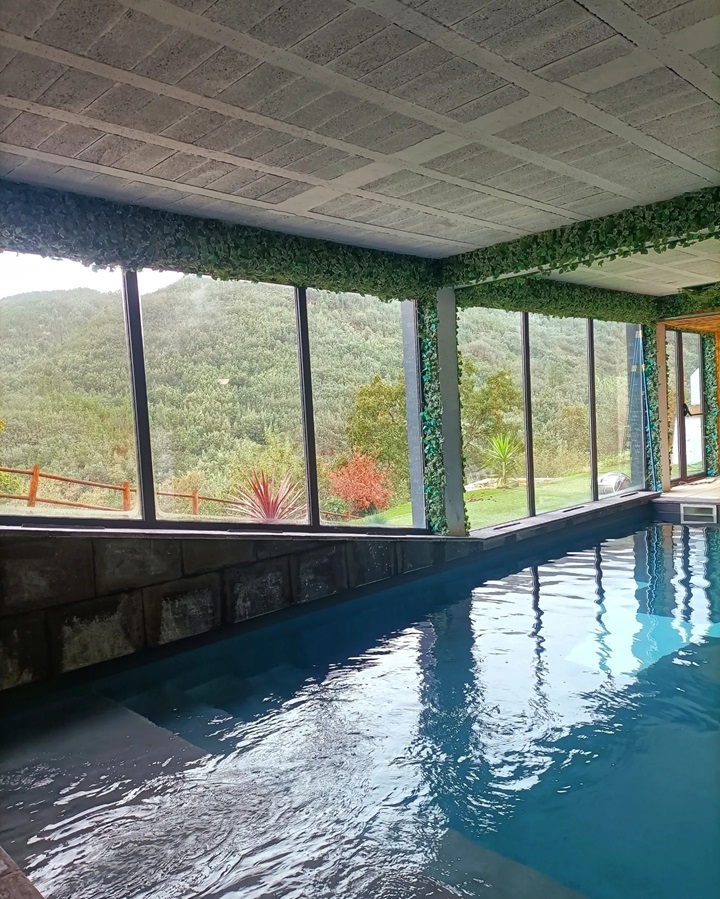 Quarto duplo superior com piscina