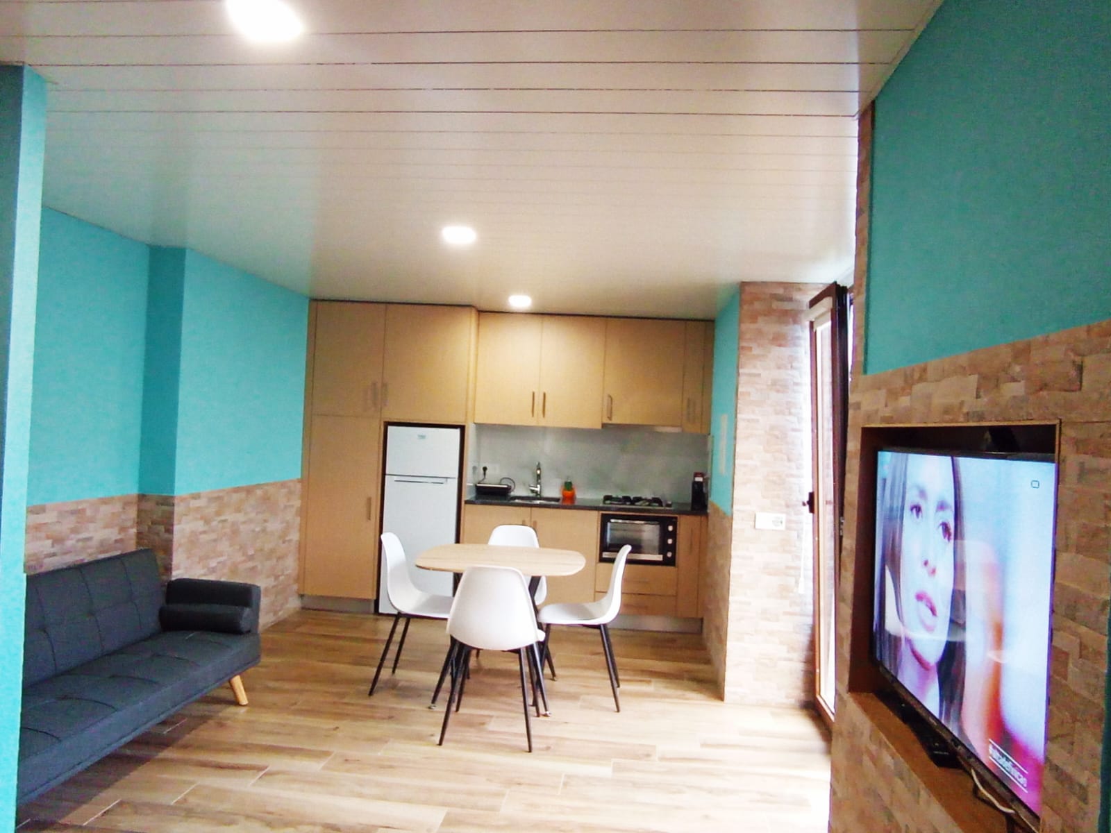 Casa com piscina perto das cascatas
