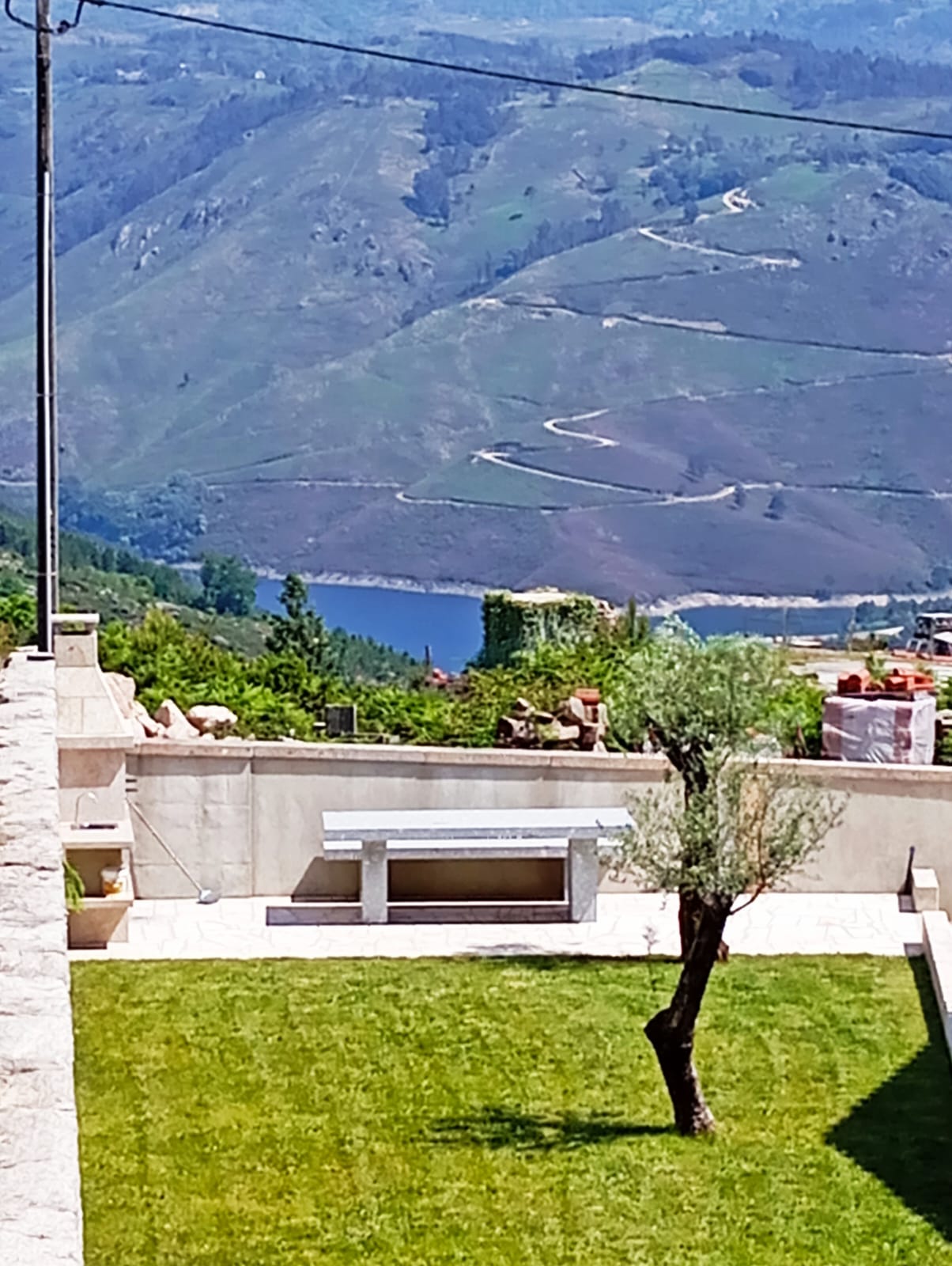 Casa com piscina perto das cascatas