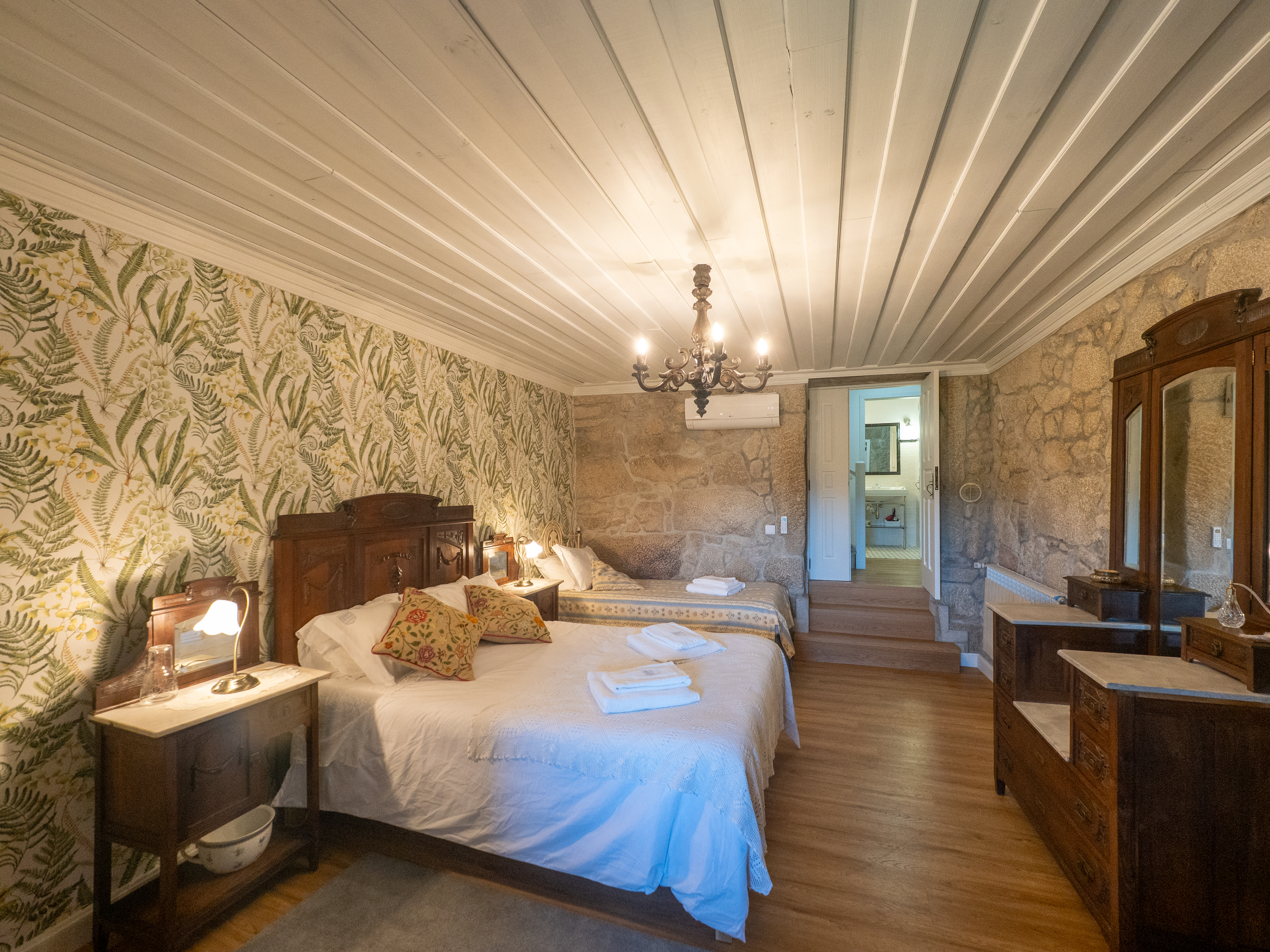 Casa do Assento – Castelo – luxo no Parque Nacional Peneda Gerês – Castelo Lindoso